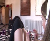 Красивая девушка занимается сексом с отчимом маминым мужем